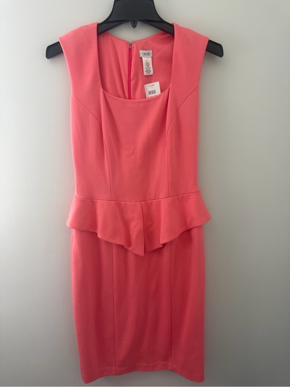 Cache Sleeveless Coral Pink Peplum Sheath Stretch Dress size 6 NWT
